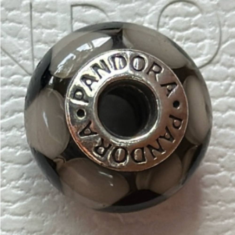 Pandora Murano charm